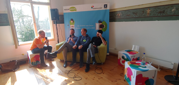 Panel: Excel vs. Github - Warum verstehen sich Techies und Nicht-Techies nicht?